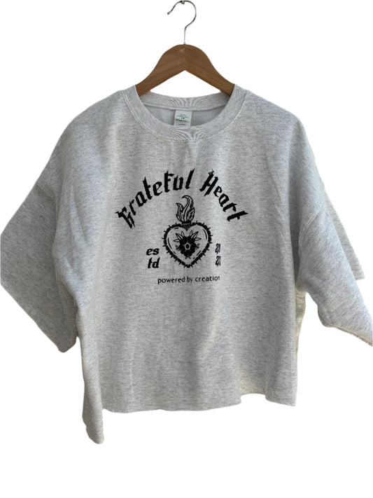 One of a Kind Spiritual Streetwear Grateful Heart Grey Crewneck Short sleeve Sweatshirt